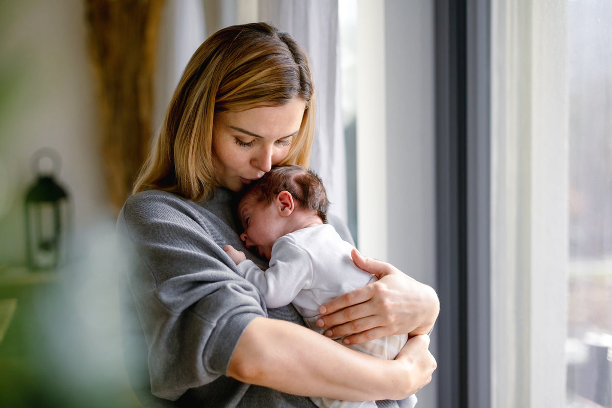 Postpartum Hair Loss: What’s Normal, What Helps, and When It Stops