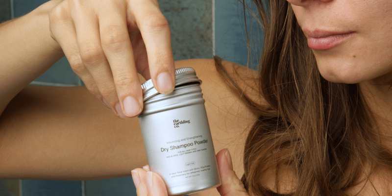 Your Helpful Guide: When to Use Dry Shampoo